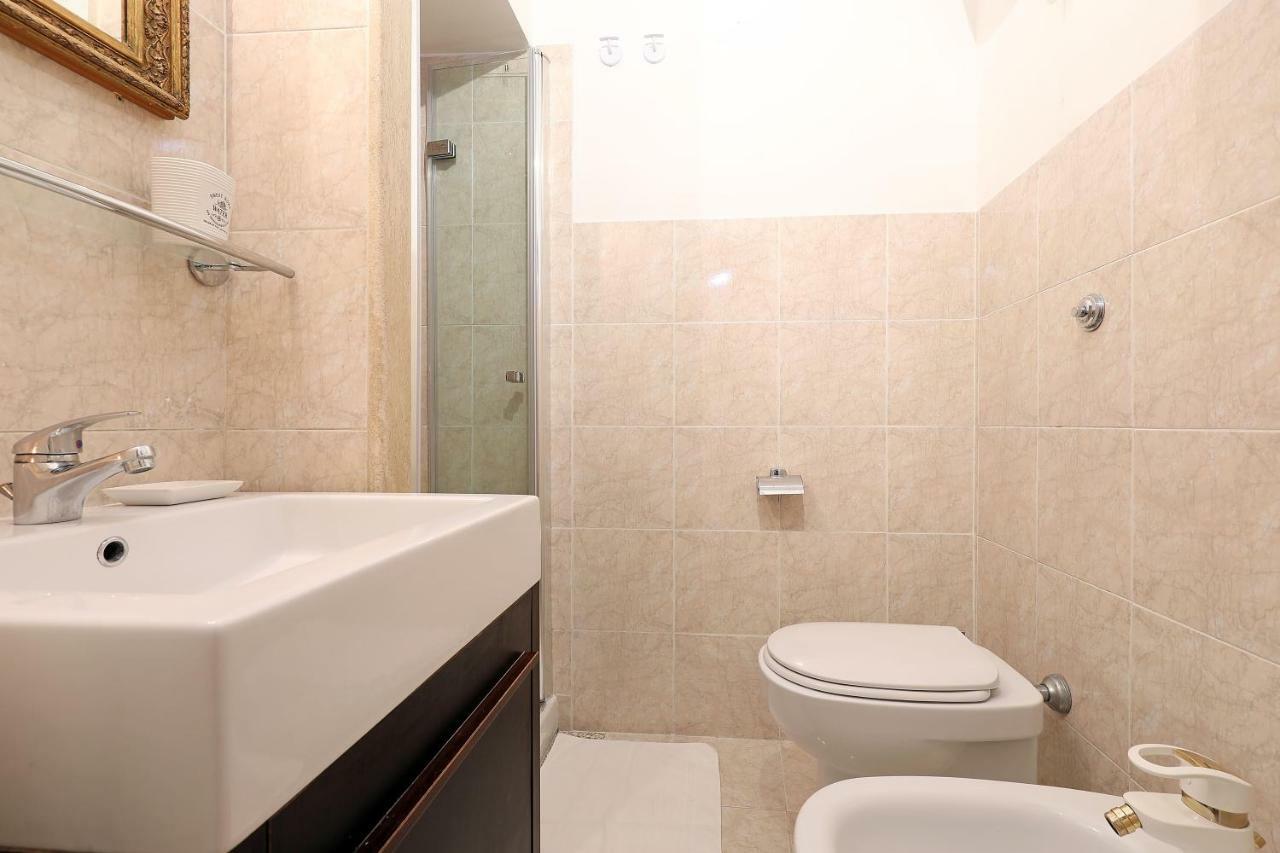 Suite Apartment Termini Colosseum Rome Extérieur photo